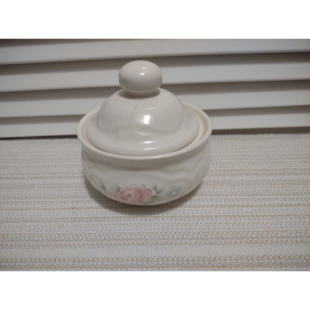 Vintage Pfaltzgraff Tea Rose Floral Rose Stoneware Sugar Bowl With Lid